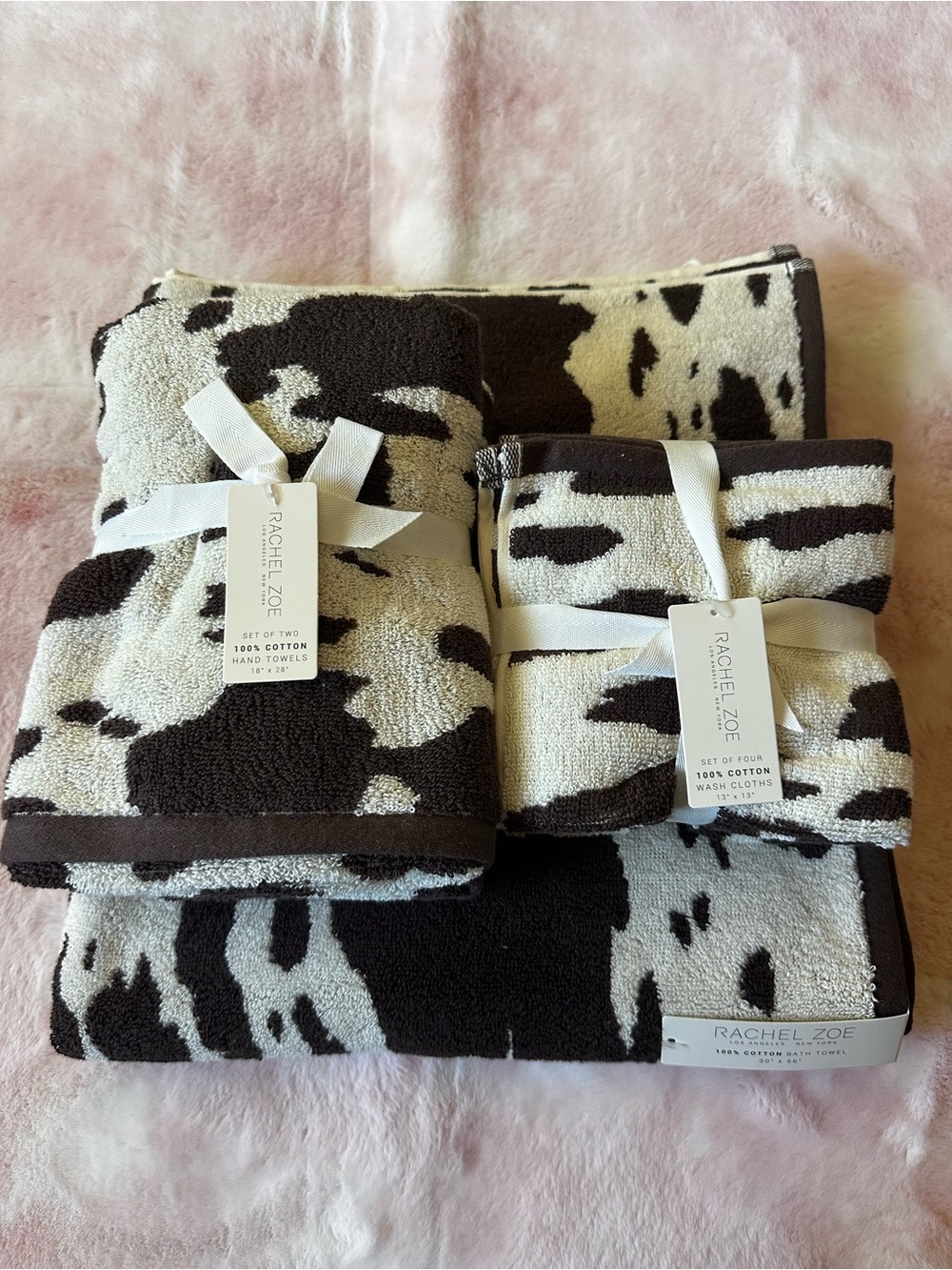 Cow Print 7-Piece Towel Set - Rachel Zoe NWT - 1 Bath, 2 Hand, 4 Wash Cloths